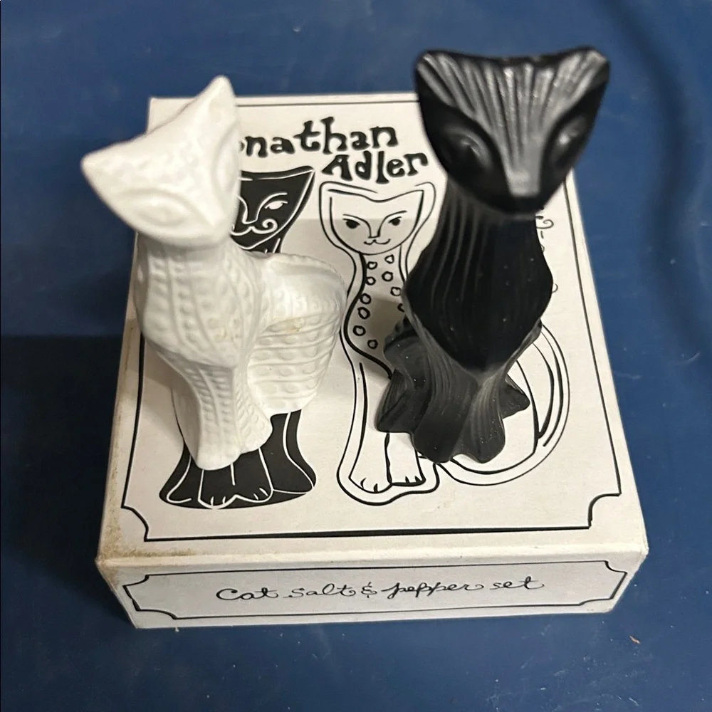 Jonathan Adler chic cat